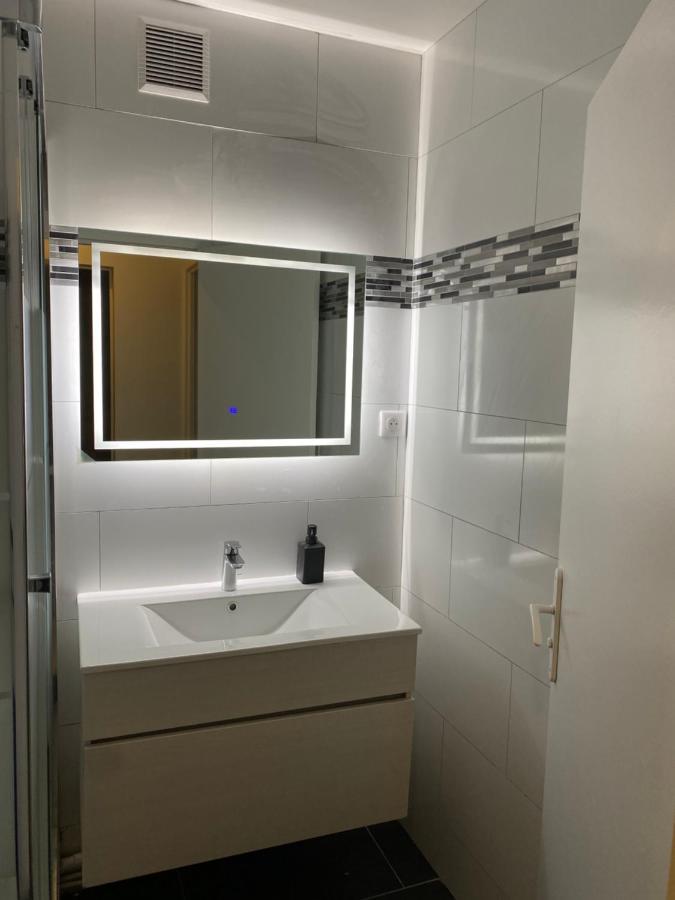 Appartement Ping-Pong Proche Gare Gagny Buitenkant foto