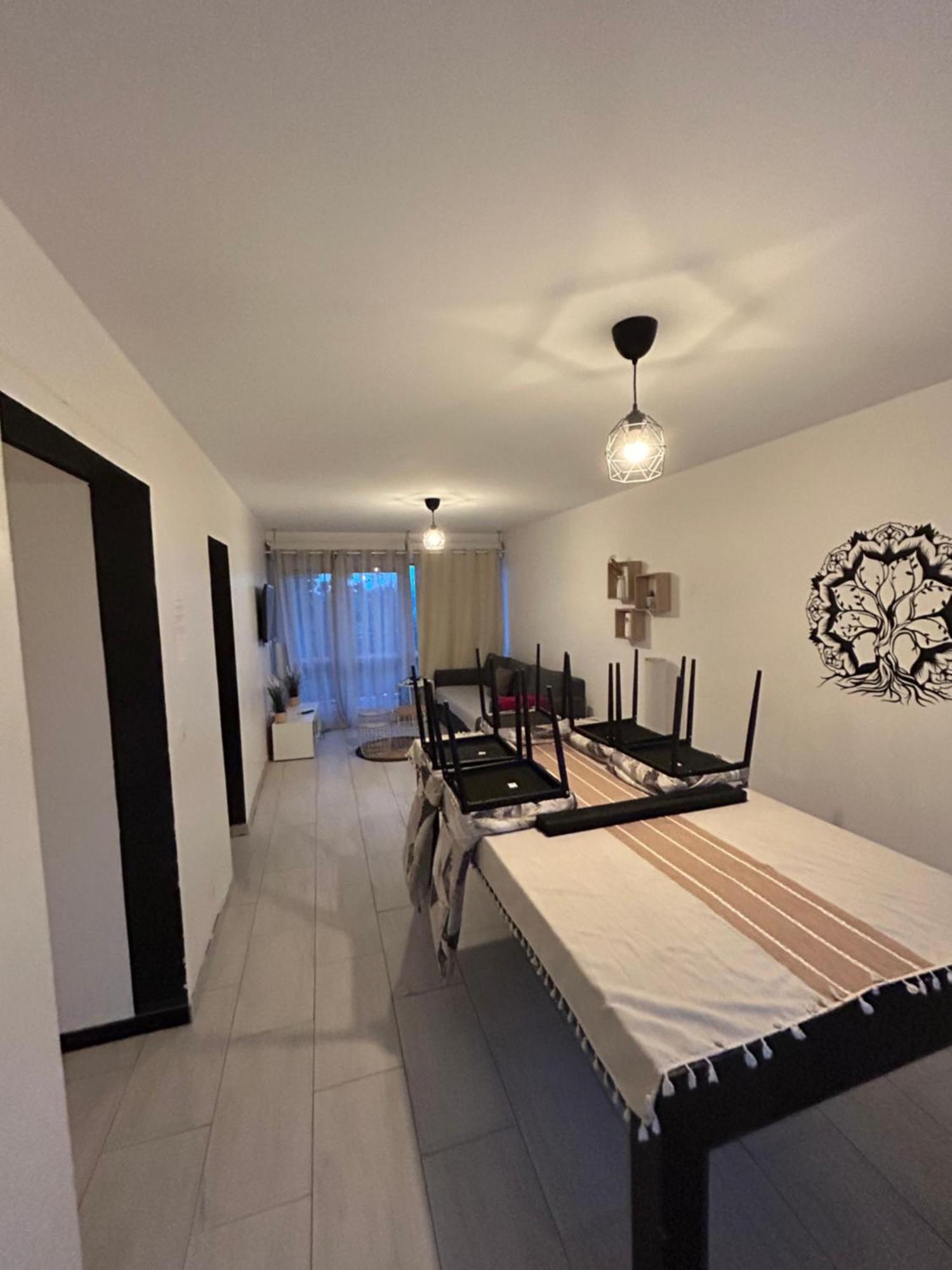 Appartement Ping-Pong Proche Gare Gagny Buitenkant foto